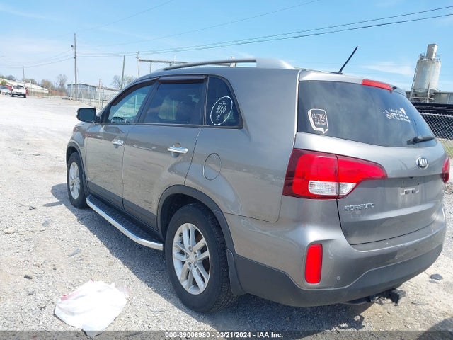 KIA Sorento Lx V6 2015 5XYKTDA78FG644030 Image 3