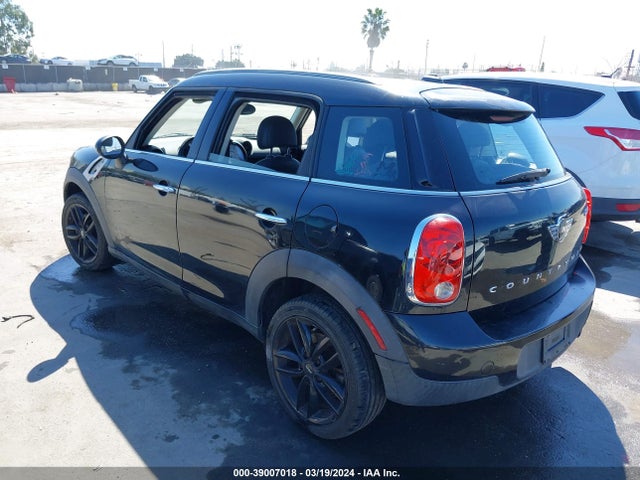 2013 MINI COUNTRYMAN WMWZB3C55DWM09332 Photo 2