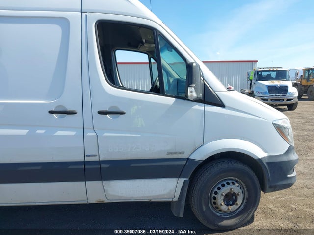 Mercedes-Benz Sprinter 3500 High  Roof 2015 WD3PF1CC8FP107784 Image 13
