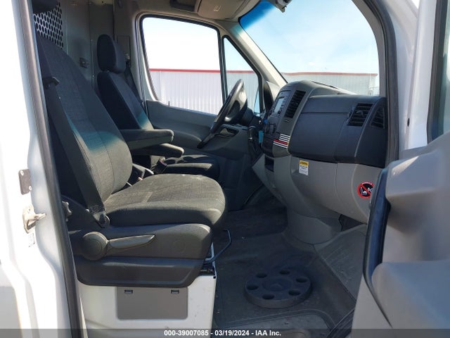 Mercedes-Benz Sprinter 3500 High  Roof 2015 WD3PF1CC8FP107784 Image 5
