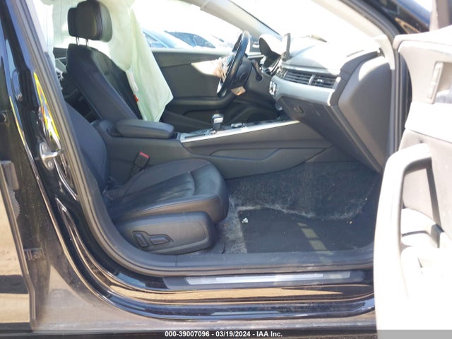 Audi A4 2.0t Premium 2017 WAUGNAF48HN011596 Image 5
