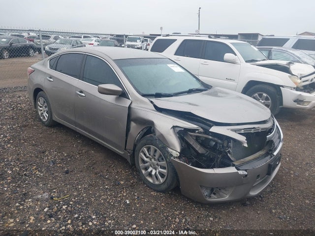 Nissan Altima 2.5 S 2015 1N4AL3AP0FN872477 main image