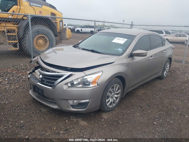 Nissan Altima 2.5 S 2015 1N4AL3AP0FN872477 Image 2