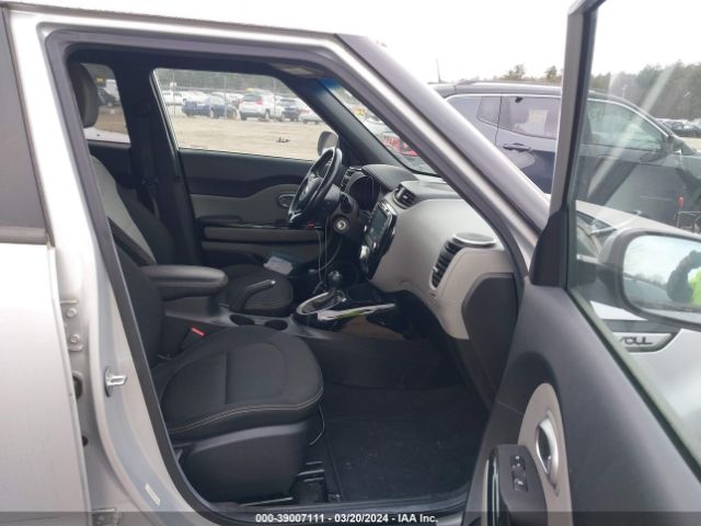 KNDJP3A59E7745565 KIA SOUL +