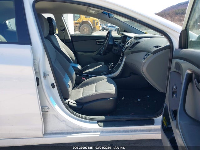 Hyundai ELANTRA SE 2015 5NPDH4AE4FH640896 Image 5