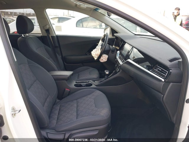 KIA Niro Lxs 2022 KNDCB3LC7N5512766 Image 5