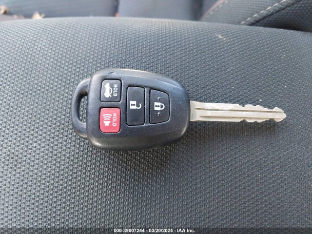 Toyota COROLLA LE 2018 2T1BURHEXJC096339 Image 11