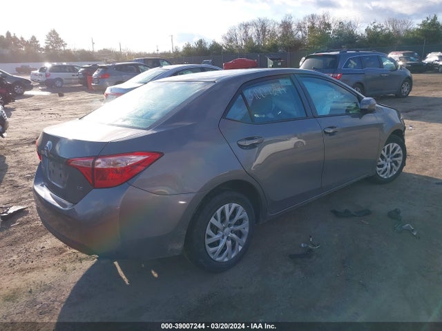 Toyota COROLLA LE 2018 2T1BURHEXJC096339 Image 4