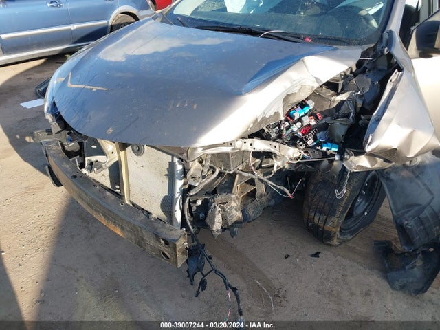 Toyota COROLLA LE 2018 2T1BURHEXJC096339 Image 6