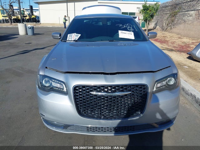 Chrysler 300 300s Awd 2018 2C3CCAGG1JH267422 Image 13