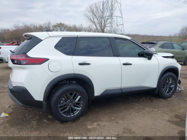 5N1BT3AA6NC684823 Nissan Rogue S Fwd