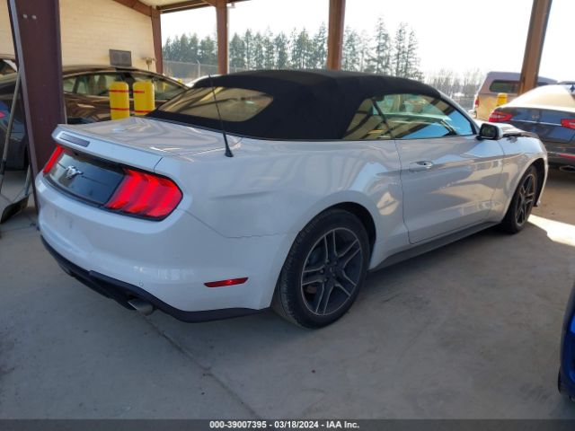 2018 FORD MUSTANG 1FATP8UH4J5138559 Photo 3