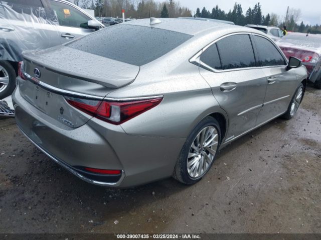 58AEA1C16MU004747 Lexus Es 300h Luxury