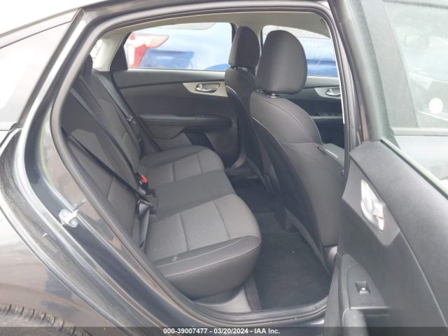 3KPF24ADXPE621499 KIA Forte Lxs