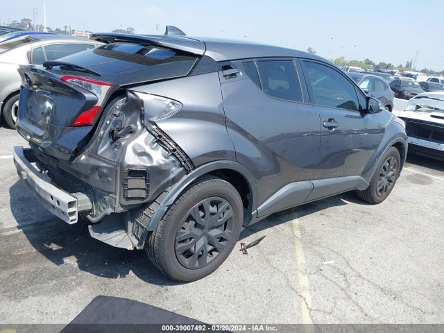 Toyota C-HR LE 2020 JTNKHMBX2L1065543 Image 4