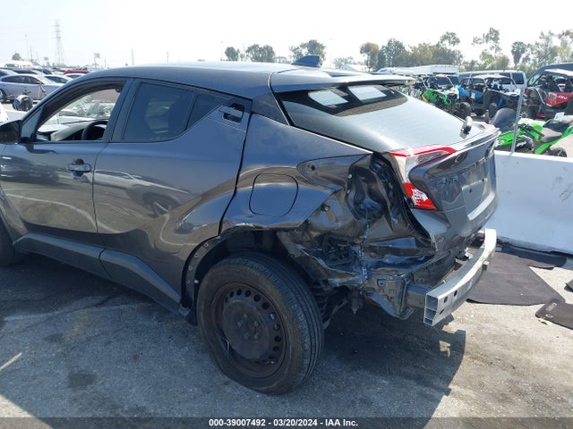 Toyota C-HR LE 2020 JTNKHMBX2L1065543 Image 6