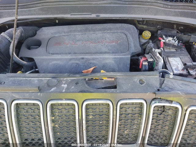 ZACNJBBB1KPK75674 Jeep Renegade Latitude 4x4