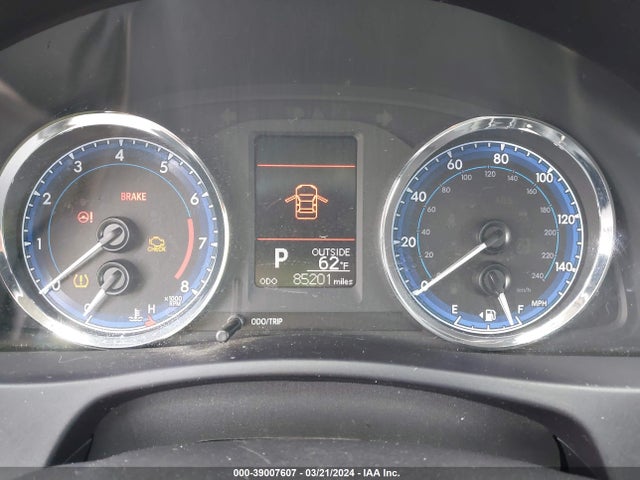 Toyota COROLLA LE 2018 5YFBURHE5JP738563 Image 7