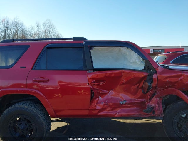 Toyota 4RUNNER SR5 2016 JTEZU5JR2G5134880 Image 13