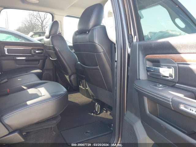 RAM 2500 Laramie  4x4 6'4 Box 2018 3C6UR5FL6JG100226 Image 8