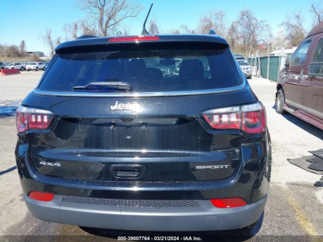 3C4NJDAB4KT702998 Jeep Compass Sport 4x4
