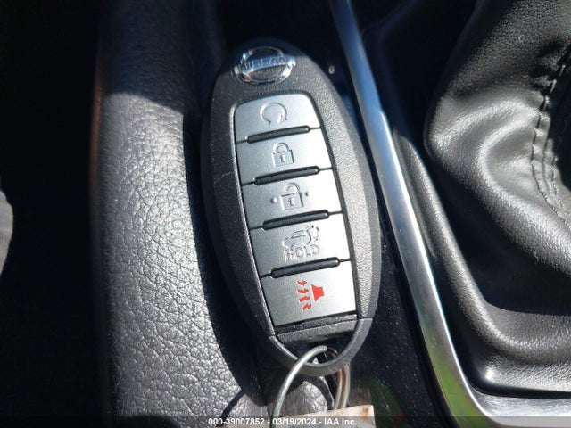Nissan ROGUE SV 2018 5N1AT2MT6JC791481 Image 11