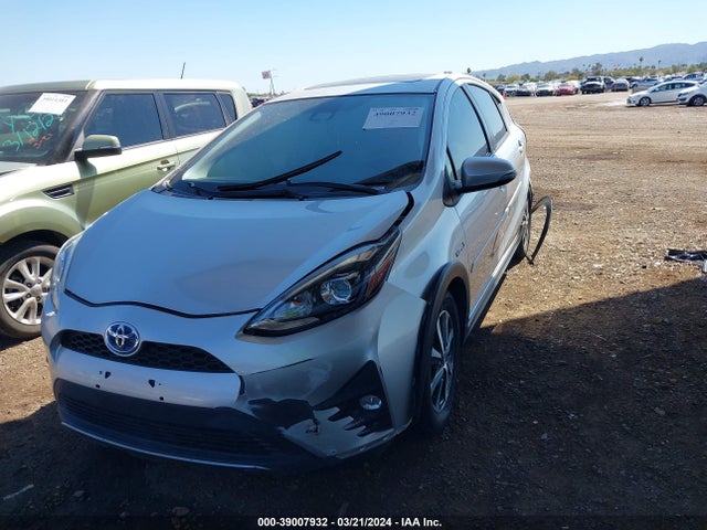 Toyota Prius C Four 2018 JTDKDTB38J1617714 Image 2
