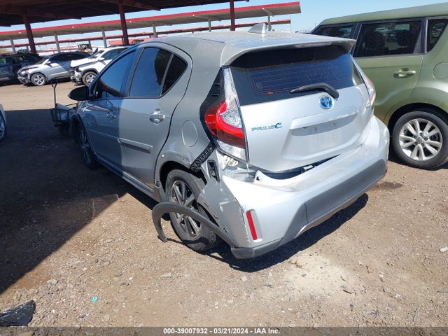 Toyota Prius C Four 2018 JTDKDTB38J1617714 Image 3