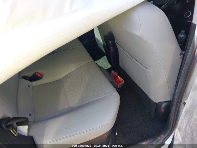 Toyota Prius C Four 2018 JTDKDTB38J1617714 Image 8