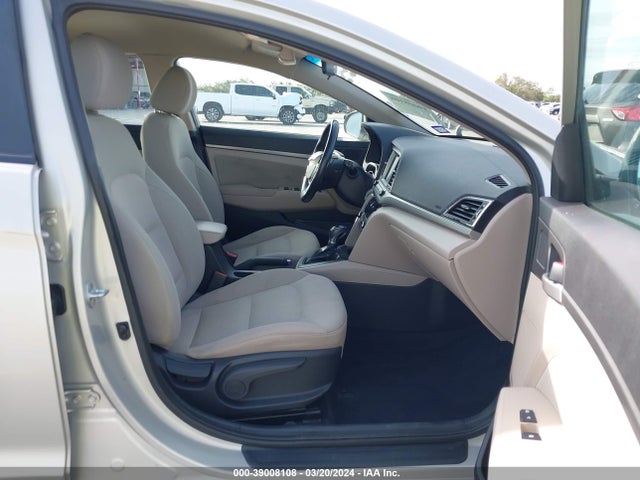 Hyundai ELANTRA SE 2017 5NPD84LF3HH042470 Image 5