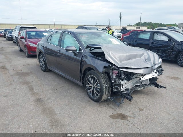 Toyota CAMRY XLE 2024 4T1F11AK4RU906926 Image 1