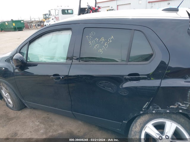 Chevrolet TRAX LS 2019 3GNCJKSB5KL333117 Image 13