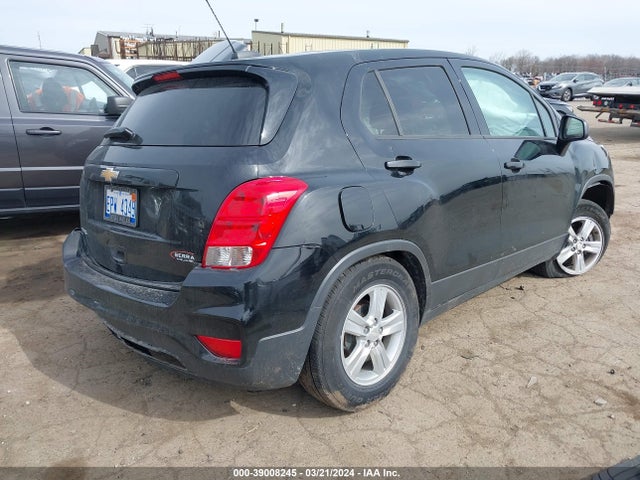 Chevrolet TRAX LS 2019 3GNCJKSB5KL333117 Image 4