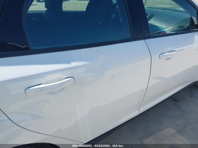 Ford FOCUS SE 2014 1FADP3F28EL336109 Image 18