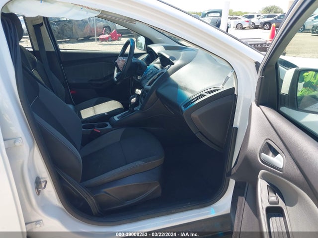 Ford FOCUS SE 2014 1FADP3F28EL336109 Image 5