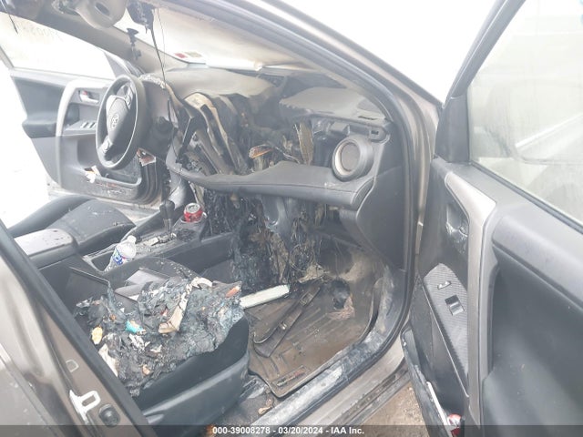 Toyota Rav4 Xle 2015 JTMRFREV0FD165823 Image 6