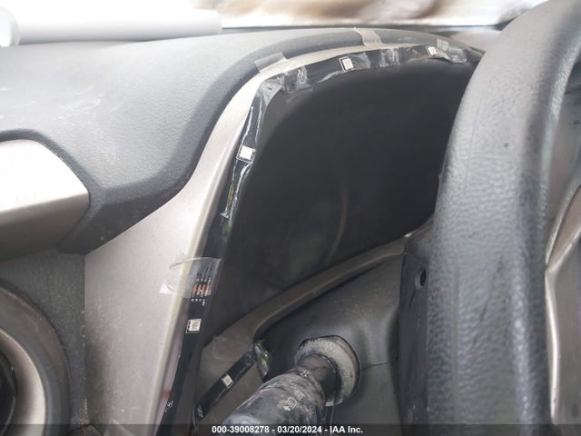 Toyota Rav4 Xle 2015 JTMRFREV0FD165823 Image 7