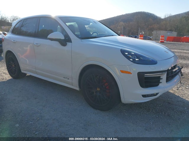 2018 PORSCHE CAYENNE WP1AD2A23JLA80512 Photo 0