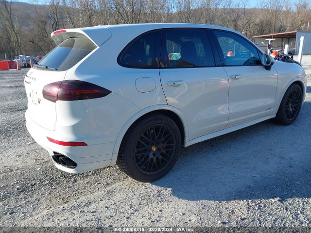 2018 PORSCHE CAYENNE WP1AD2A23JLA80512 Photo 3