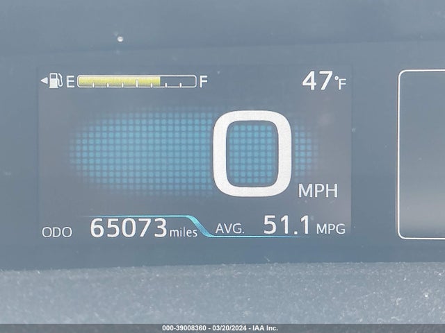 Toyota Prius Two 2017 JTDKBRFU0H3572617 Image 16