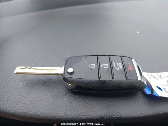 KNDMA5C10K6559211 KIA Sedona L