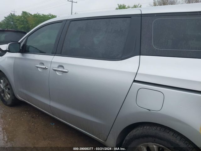 KNDMA5C10K6559211 KIA Sedona L