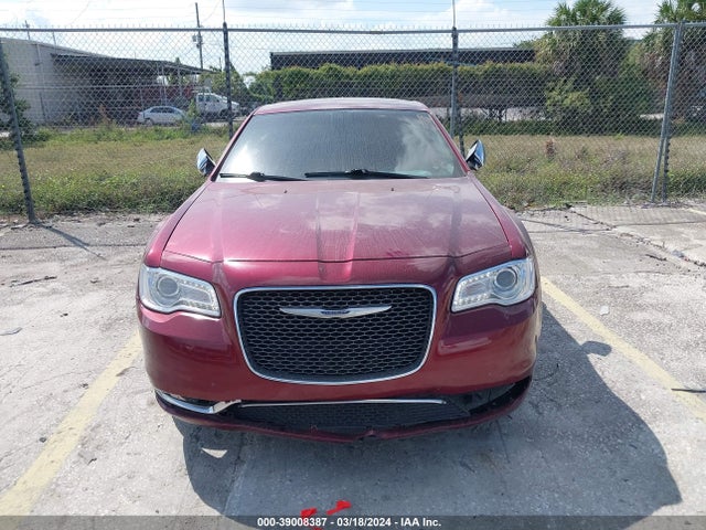2C3CCAKGXKH586648 Chrysler 300 Limited Awd