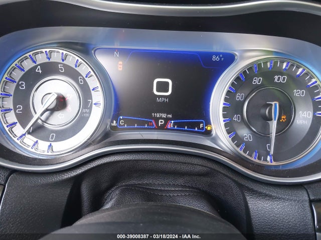 2C3CCAKGXKH586648 Chrysler 300 Limited Awd