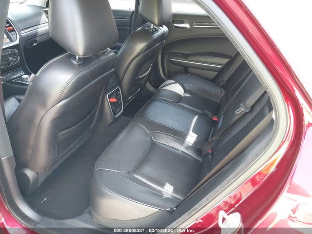 2C3CCAKGXKH586648 Chrysler 300 Limited Awd