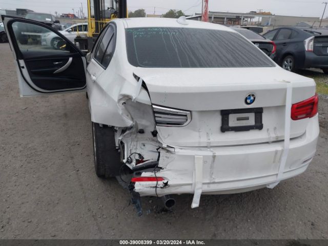 WBA8E1G33HNU17327 BMW 320i