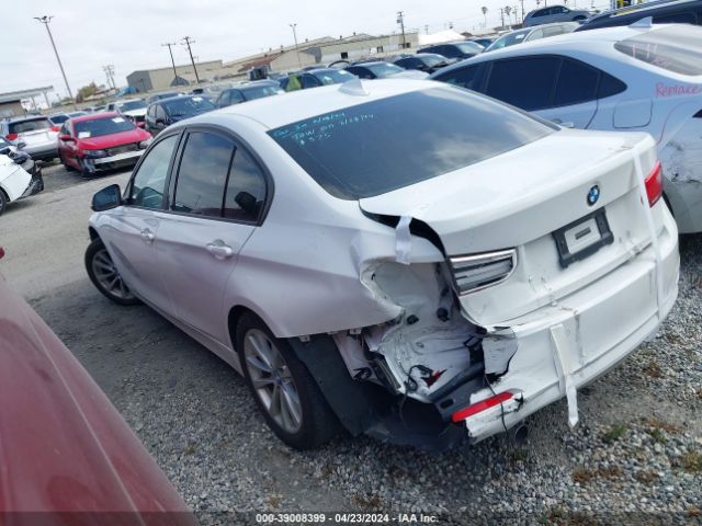 WBA8E1G33HNU17327 BMW 320i