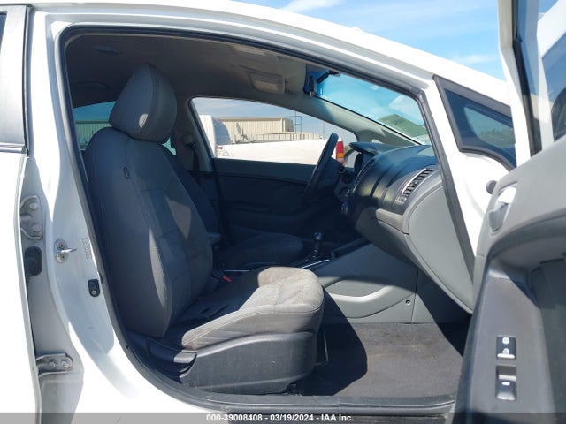 KIA FORTE LX 2017 3KPFK4A77HE063641 Image 5