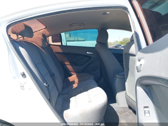 KIA FORTE LX 2017 3KPFK4A77HE063641 Image 8