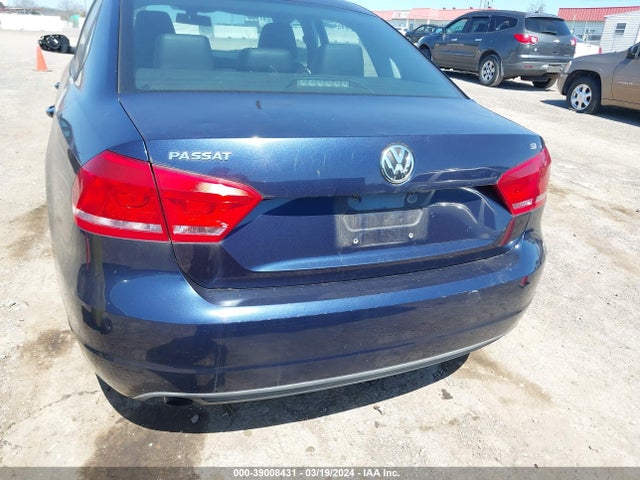 Volkswagen Passat 1.8t Wolfsburg Edition 2014 1VWAT7A31EC081963 Image 13